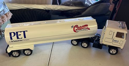 Lot #49 (1 of 9)