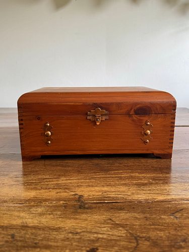 Lot #19 (1 of 8)