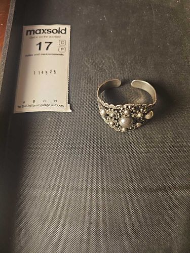 Lot #17 (1 of 4)