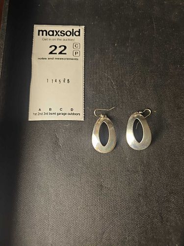 Lot #22 (1 of 4)