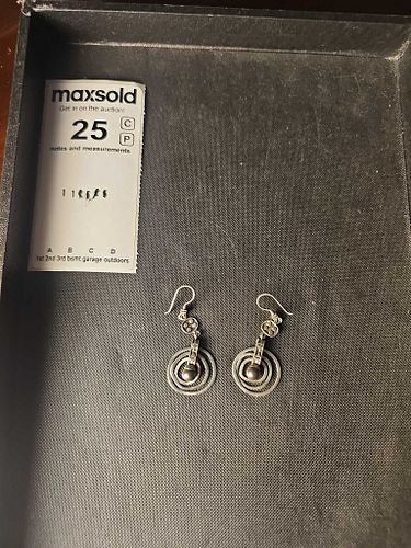 Lot #25 (1 of 4)