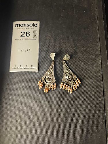 Lot #26 (1 of 4)
