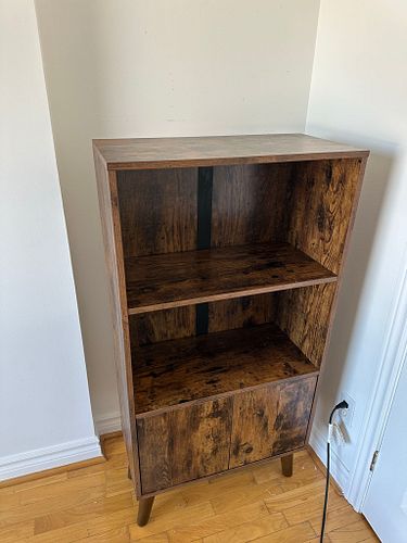 Lot #9 (1 of 5)