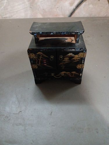Lot #30 (1 of 4)