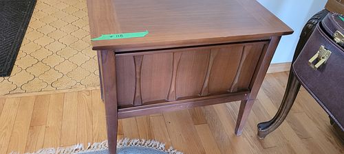 Lot #118 (1 of 4)