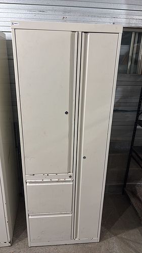 Lot #86 (1 of 7)