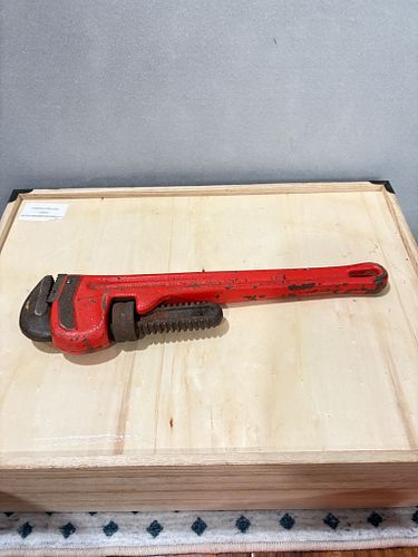 Lot #24 (1 of 8)