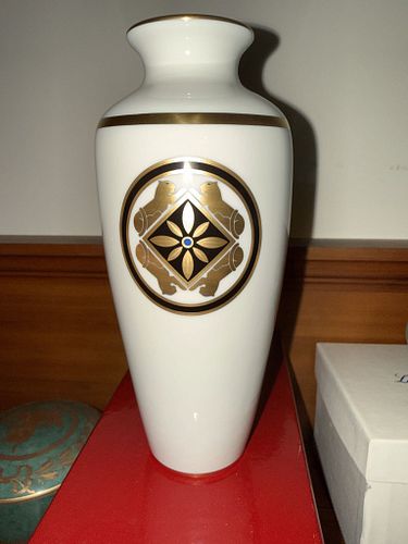 Lot #40 (1 of 18)