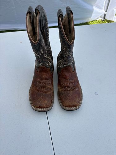 Lot #12 (1 of 4)