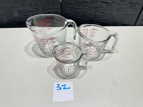 Lot #32 (1 of 4)