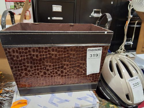 Lot #319 (1 of 3)