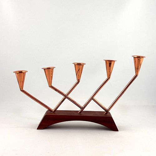 Lot #89 (1 of 4)