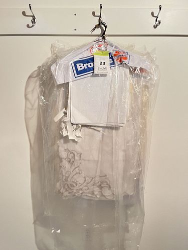 Lot #23 (1 of 1)