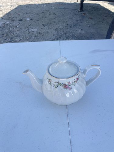 Lot #18 (1 of 7)