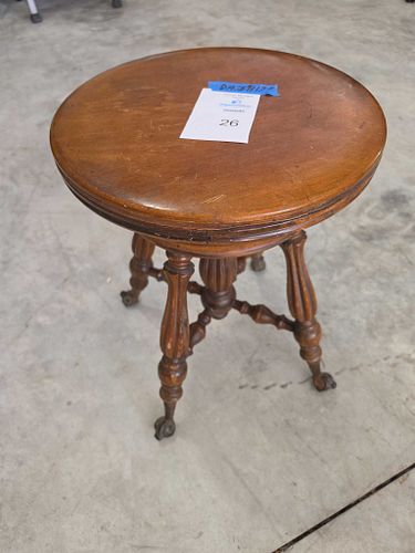 Lot #26 (1 of 11)