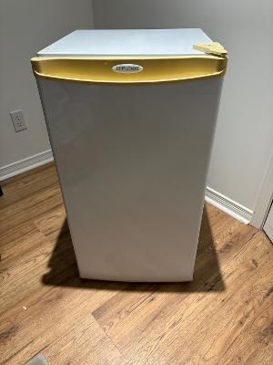 Lot #6 (1 of 5)