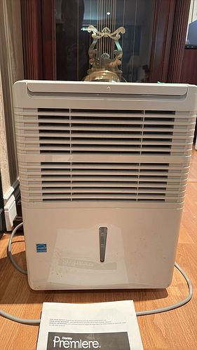 Lot #325 (1 of 10)