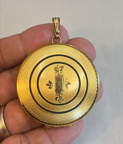 Lot #104 (1 of 11)