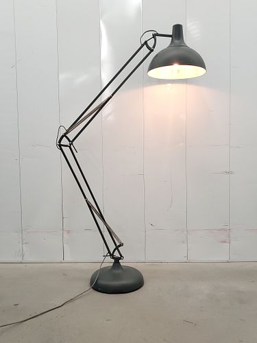 Lot #662 (1 of 11)