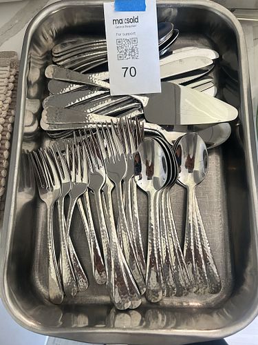 Lot #70 (1 of 9)