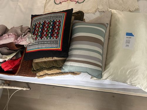 Lot #25 (1 of 15)