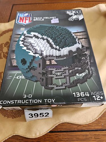 Lot #3952 (1 of 4)