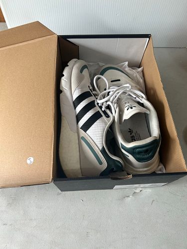 Lot #32 (1 of 4)
