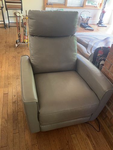 Lot #765 (1 of 10)