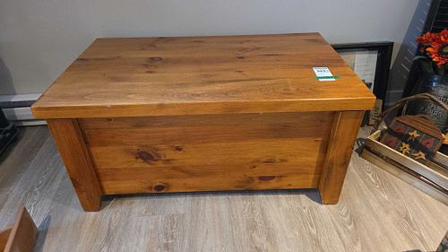 Lot #563 (1 of 9)