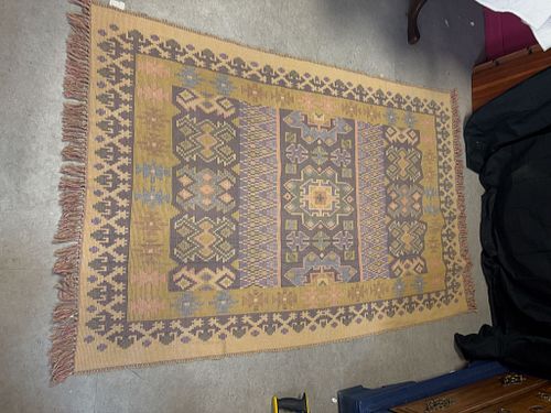Lot #52 (1 of 20)
