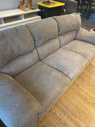 Lot #153 (1 of 7)