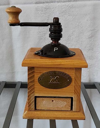 Lot #40 (1 of 9)