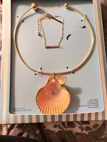 Lot #60 (1 of 4)