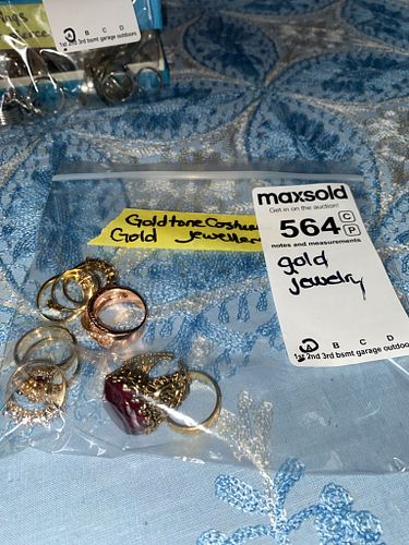 Lot #564 (1 of 12)