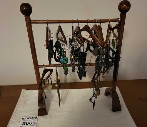 Lot #566 (1 of 20)