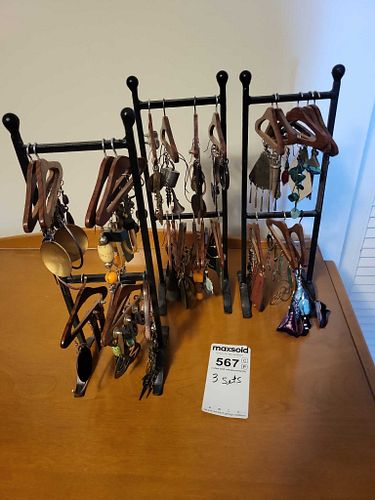 Lot #567 (1 of 10)