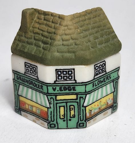 Lot #127 (1 of 4)