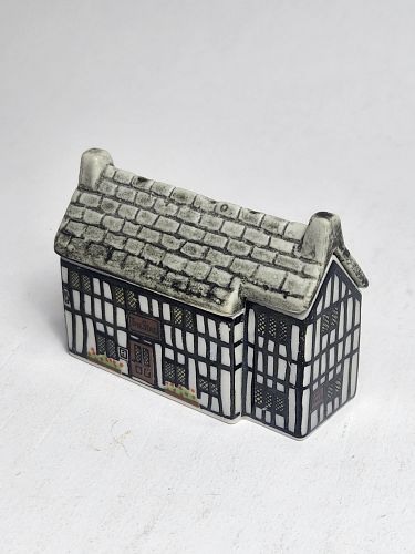 Lot #134 (1 of 4)