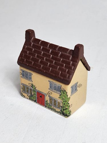 Lot #130 (1 of 4)