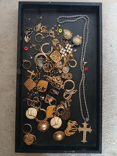 Lot #40 (1 of 6)