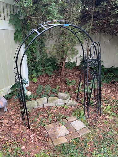 Lot #678 (1 of 6)