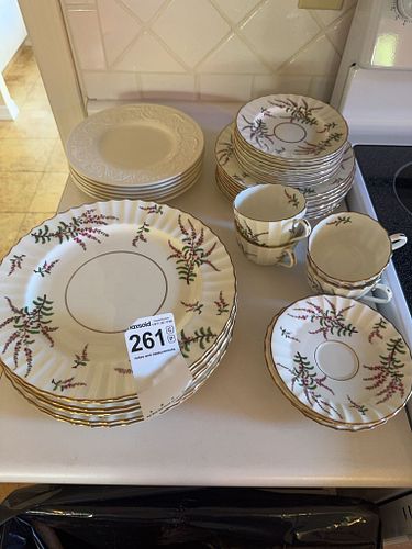 Lot #261 (1 of 8)
