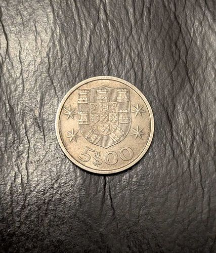 Lot #23 (1 of 4)