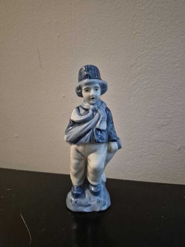 Lot #10 (1 of 4)