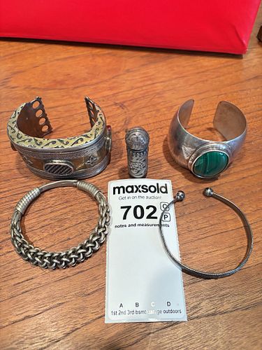 Lot #702 (1 of 20)