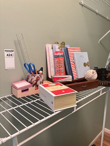 Lot #424 (1 of 7)