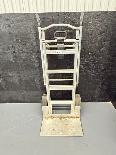 Lot #116 (1 of 9)