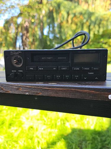 Lot #73 (1 of 4)