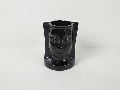 Lot #689 (1 of 7)
