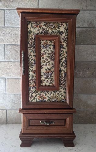 Lot #4 (1 of 20)